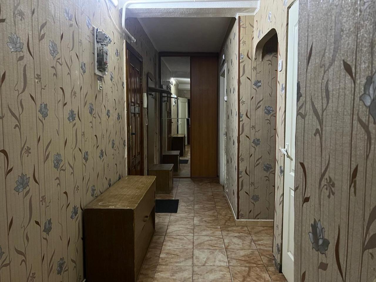 Квартира Эконом-Класса Возле Метро Левобережная Kiev Eksteriør billede