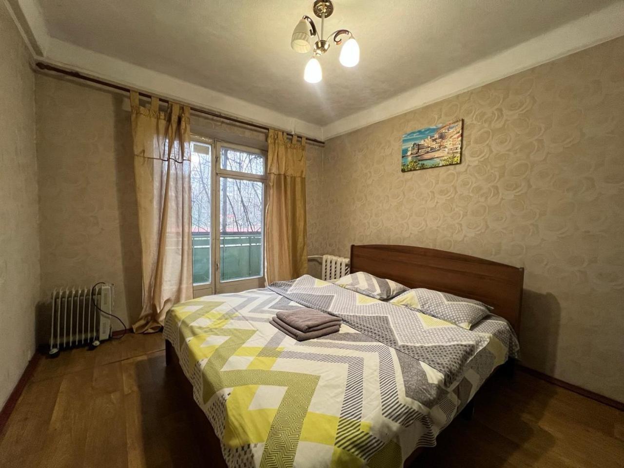 Квартира Эконом-Класса Возле Метро Левобережная Kiev Eksteriør billede