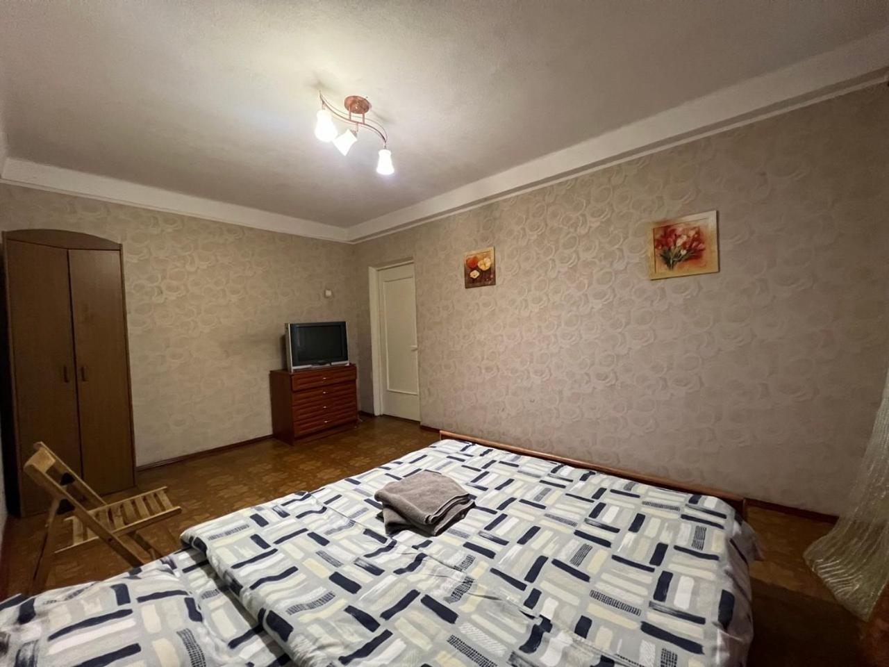 Квартира Эконом-Класса Возле Метро Левобережная Kiev Eksteriør billede