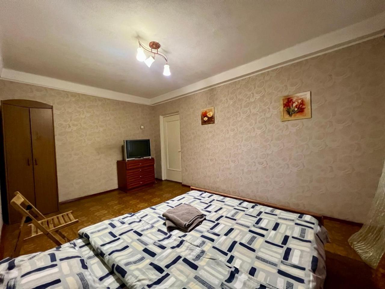 Квартира Эконом-Класса Возле Метро Левобережная Kiev Eksteriør billede